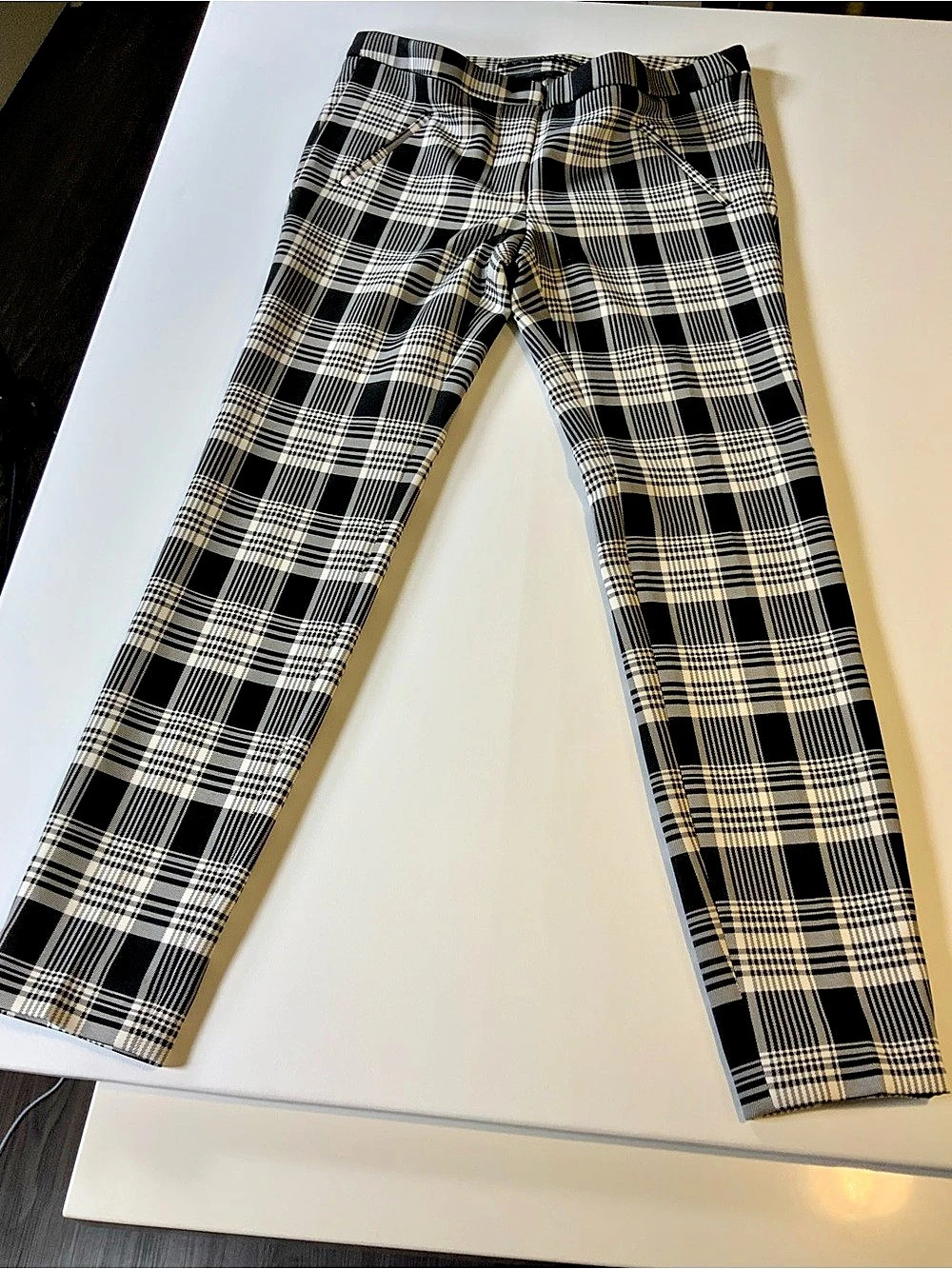Zara Plaid Straight Leg Pants in Black & White Like New
